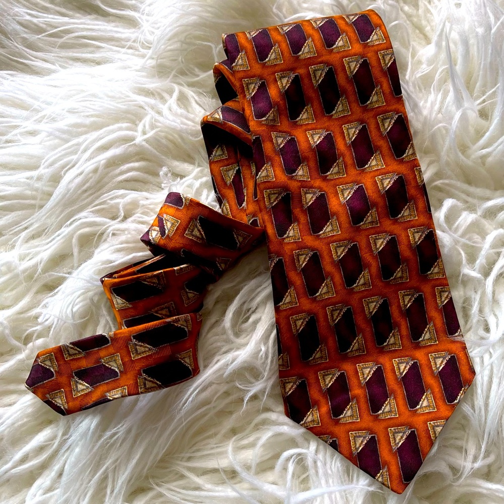 100% Imported Silk Tie by Oscar De La Renta